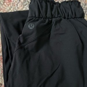 LULULEMON JOGGERS
